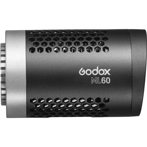 Godox ML60 je minijaturno, ali veoma moćno LED svetlo, namenjeno kako video tako i foto snimanju. 5600K temperatura svetla