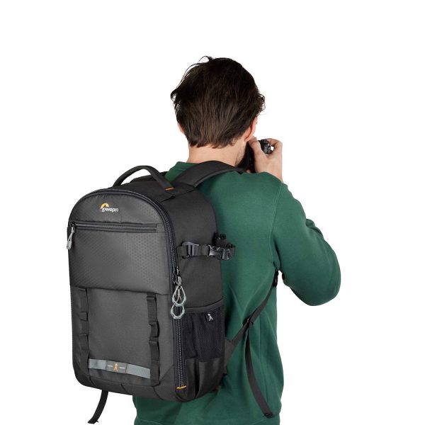 Lowepro Adventura BP 300 III (crni) ranac