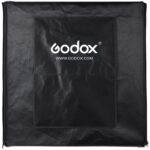 GODOX LST60 je profesionalni šator za fotografisanje dimenzija 60x60x60cm. Izrađen je od kvalitetnog materijala sa 3 integrisane LED lampe koje obezbedjuju konstantno svetlo