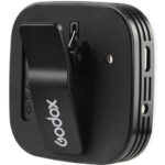 Godox LEDM32 je malo svetlo koje se lako kaci na svaki mobilni telefon. Sadrzi 32 LED diode i poboljsava slike ili video zapise u mracnijim uslovima.