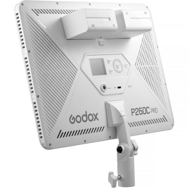 Godox LED P260C Pro je dizajniran da bude lako prenosiv, a opet što efikasniji. Godox LED P260C Pro pruža glatko i mekano osvetljenje