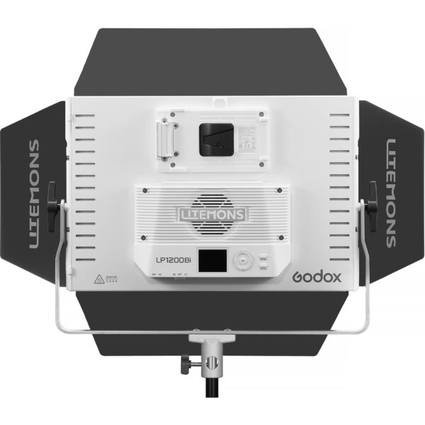 LP1200bi je svestrano i pristupacno LED svetlo iz nove Godox Litemons serije. Godox LP1200bi nudi meko svetlo i sirok raspon temperature (2800-6500K)