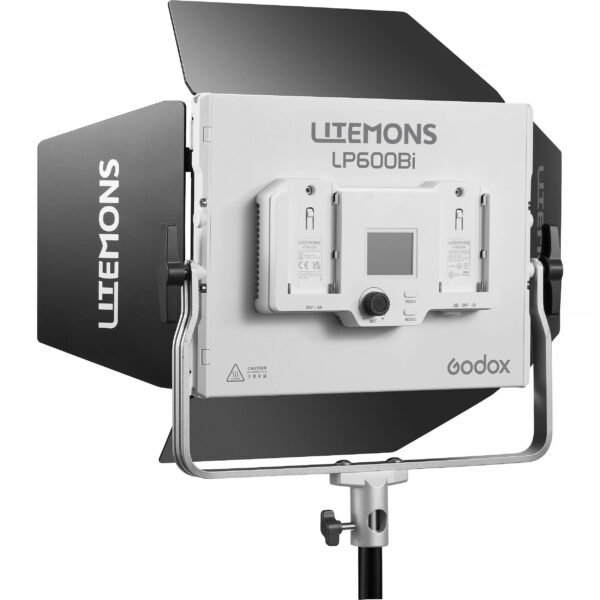 LP600bi je svestrano i pristupacno LED svetlo iz nove Godox Litemons serije. Godox LP600bi nudi meko svetlo i sirok raspon temperature (2800-6500K)