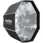 Godox UL-BOX-OCTA60 je izuzetno kvalitetan softbox precnika 60cm sa duplim difuznim platnom i futrolom, bowens kacenje. brzosklopivi za rad na terenu