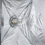 Godox UL-BOX-90X120 je Izuzetno kvalitetan softbox velikih dimenzija, 90x120cm sa duplim difuznim platnom, gridom i futrolom, za rad na terenu