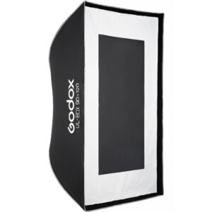 Godox UL-BOX-90X120 je Izuzetno kvalitetan softbox velikih dimenzija, 90x120cm sa duplim difuznim platnom, gridom i futrolom, za rad na terenu