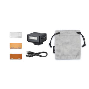 Godox iT20 (namenjen Sony kamerama) je specifičan, ultra-kompaktan model blica za Sony fotoaparate. Tezak samo 45g tako da se i ne oseca na aparatu