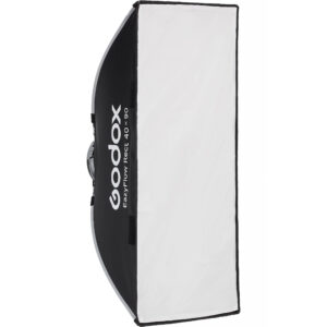 Godox EazyFlow Rect 40×90 je prenosivi pravougaoni softboks dimenzija 40×90 cm, dizajniran za fotografe i videografe koji traže vrhunski kvalitet svetla
