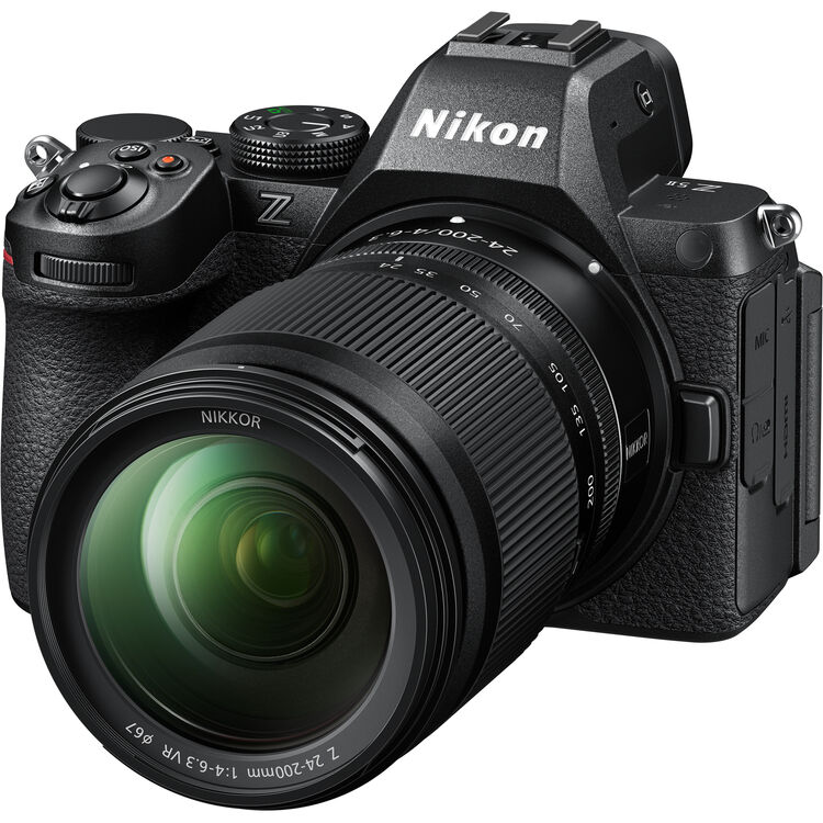 Nikon Z5 II C + Z 24-200mm F4-6.3 VR (srebrni)_1 Nikon Z5 II C + Z 24-200mm F4-6.3 VR (srebrni) - Slika 1